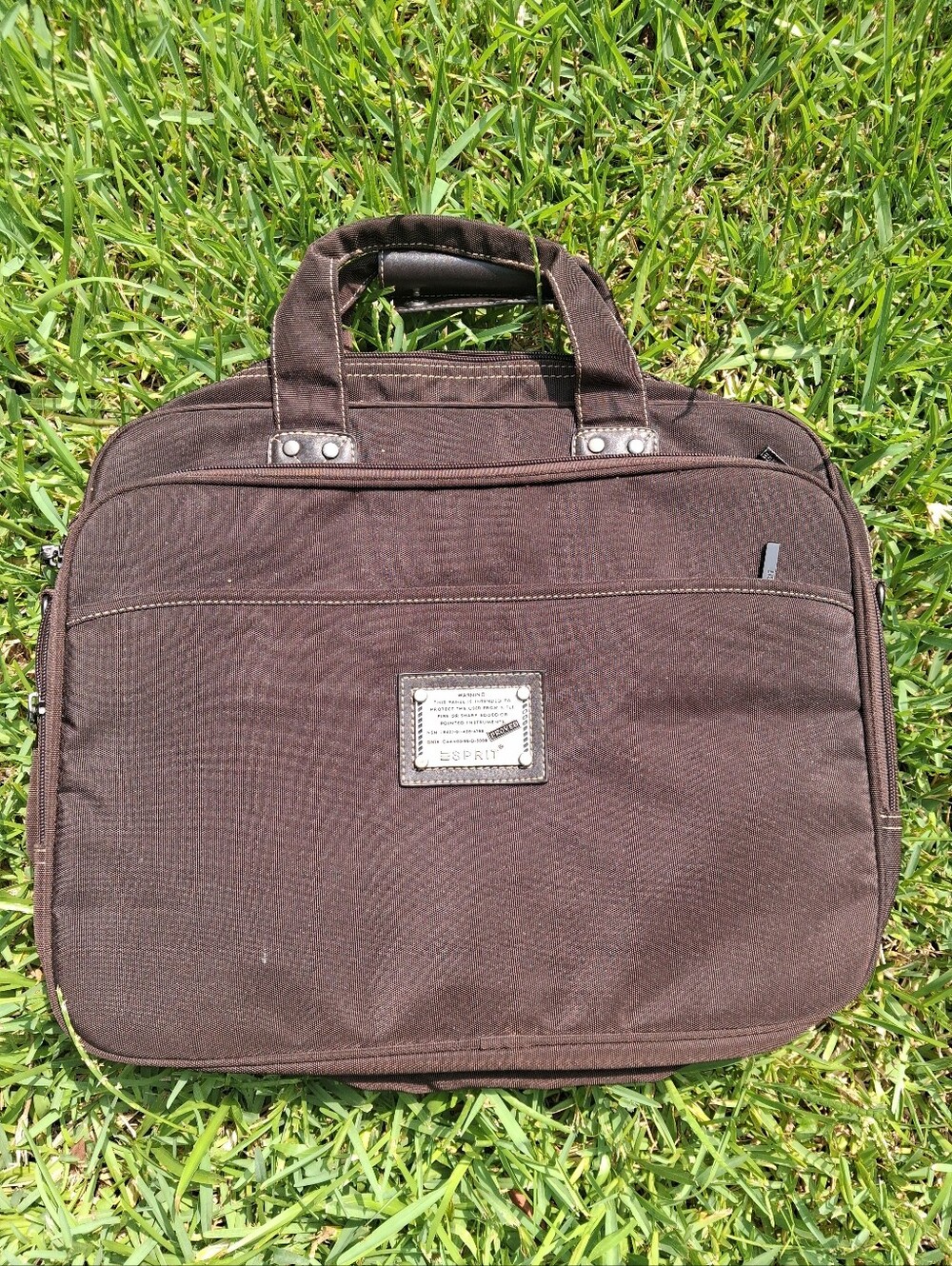 VINTAGE ESPRIT LARGE COMPUTER BAG WITH PROTECTIVE PANEL. BROWN NYLON COLOR.
